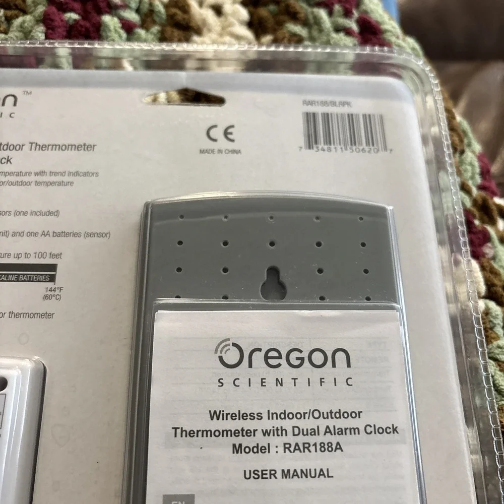 Oregon Scientific RAR188 Wireless Indoor Outdoor Thermometer Alarm Clock NEW NOS